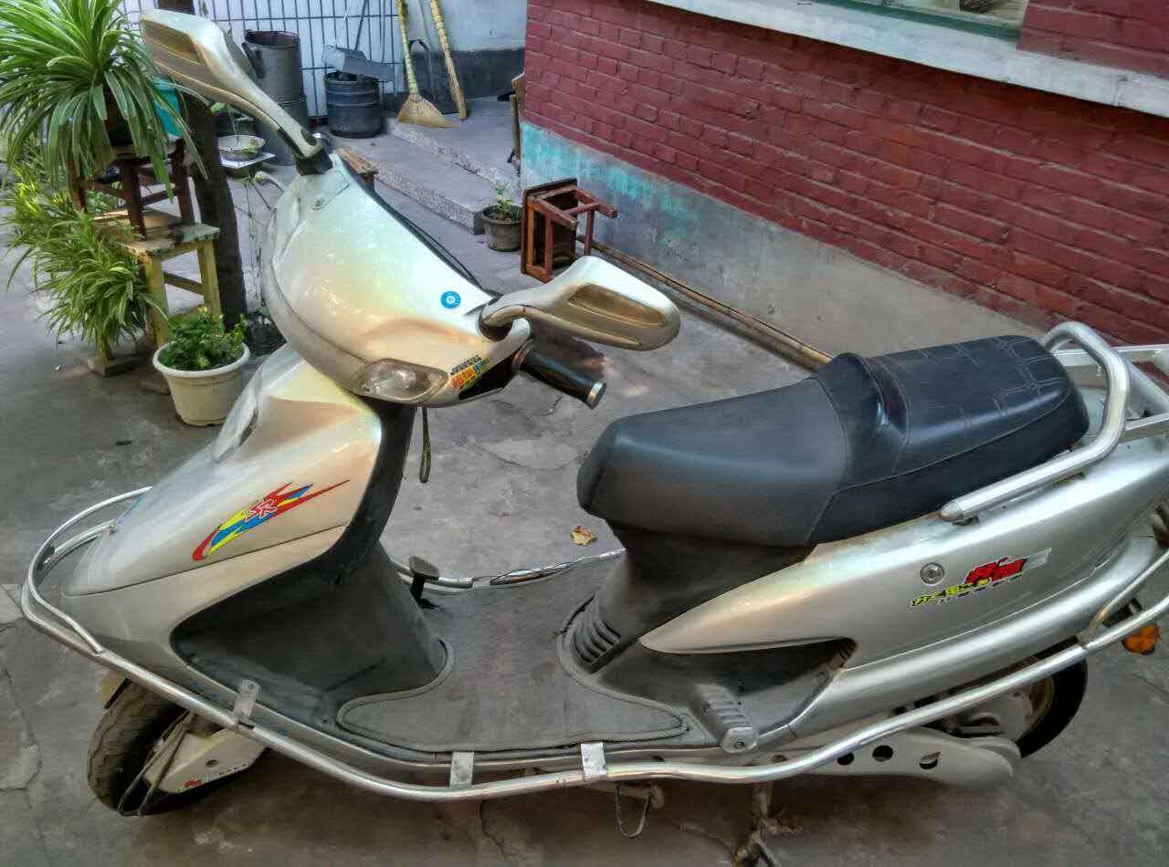 ���۾ų��µ綯Ħ�У���۳��ۣ����Խ��µ綯���г�������