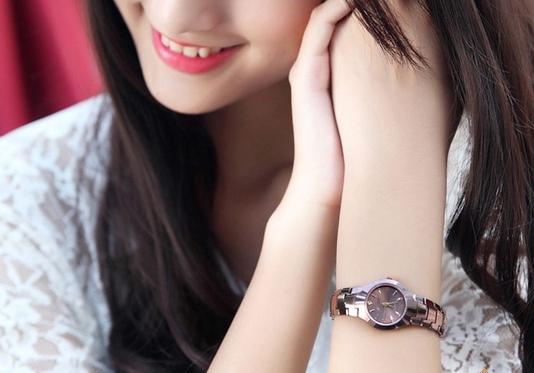 ��ʿƷ���ٸ�Ůʿ�ֱ���Ʒ��ˮ�״�RADO��ʱ�г�������Ů���ֱ�Ů