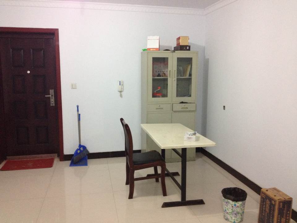 ��С�Ӿ�װ��Ԫ¥�����������ס