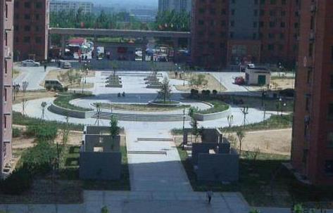 �·����ۣ�������㣬�����������Ǵ���С������ҵ������λ���˾Ӻ�ѡ��