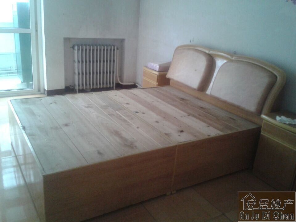 ��ǿ·�˶�¥����