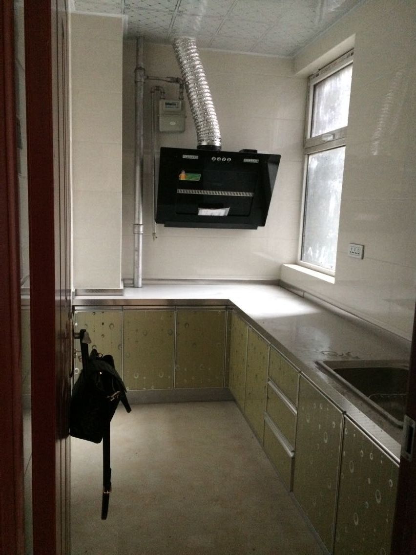 �ھ�����װ���ݳ��⣨����ֱ�⣩