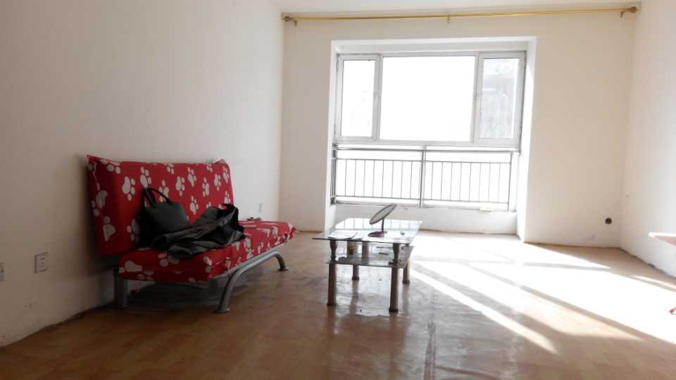 �ھ���С����Ԫ¥����