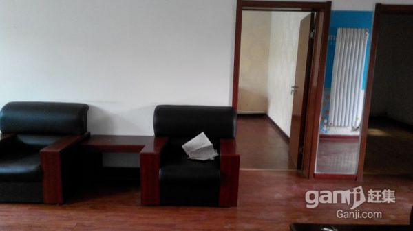 ��ǿ·ʮ������վ����100��·����Ԫ¥����