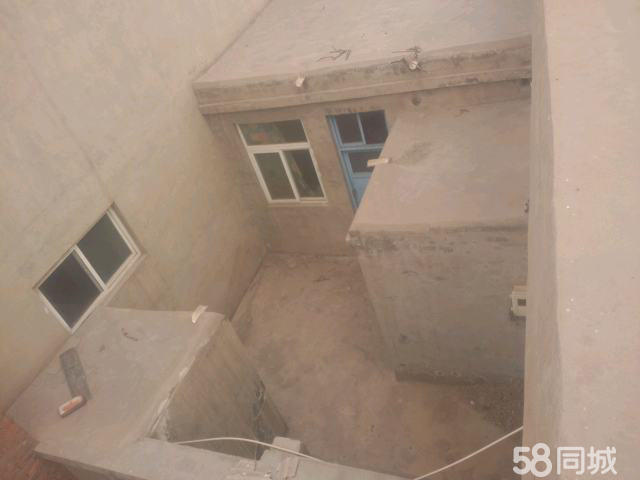 ��С�Ӵ� 2��48ƽ�� ��װ�ޣ���СԺ