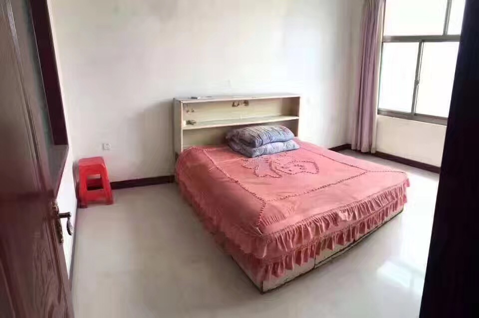 �������е�Ԫ¥����ɰ칫�ɾ�ס