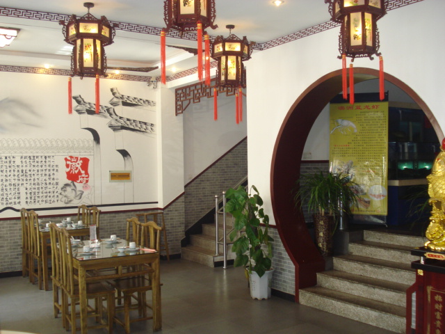 �ո�������Ƹ����Ա����������Ա