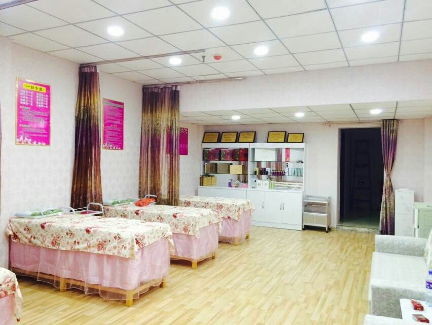 ��˹����Ů��רҵ���ʵ���Ƹ