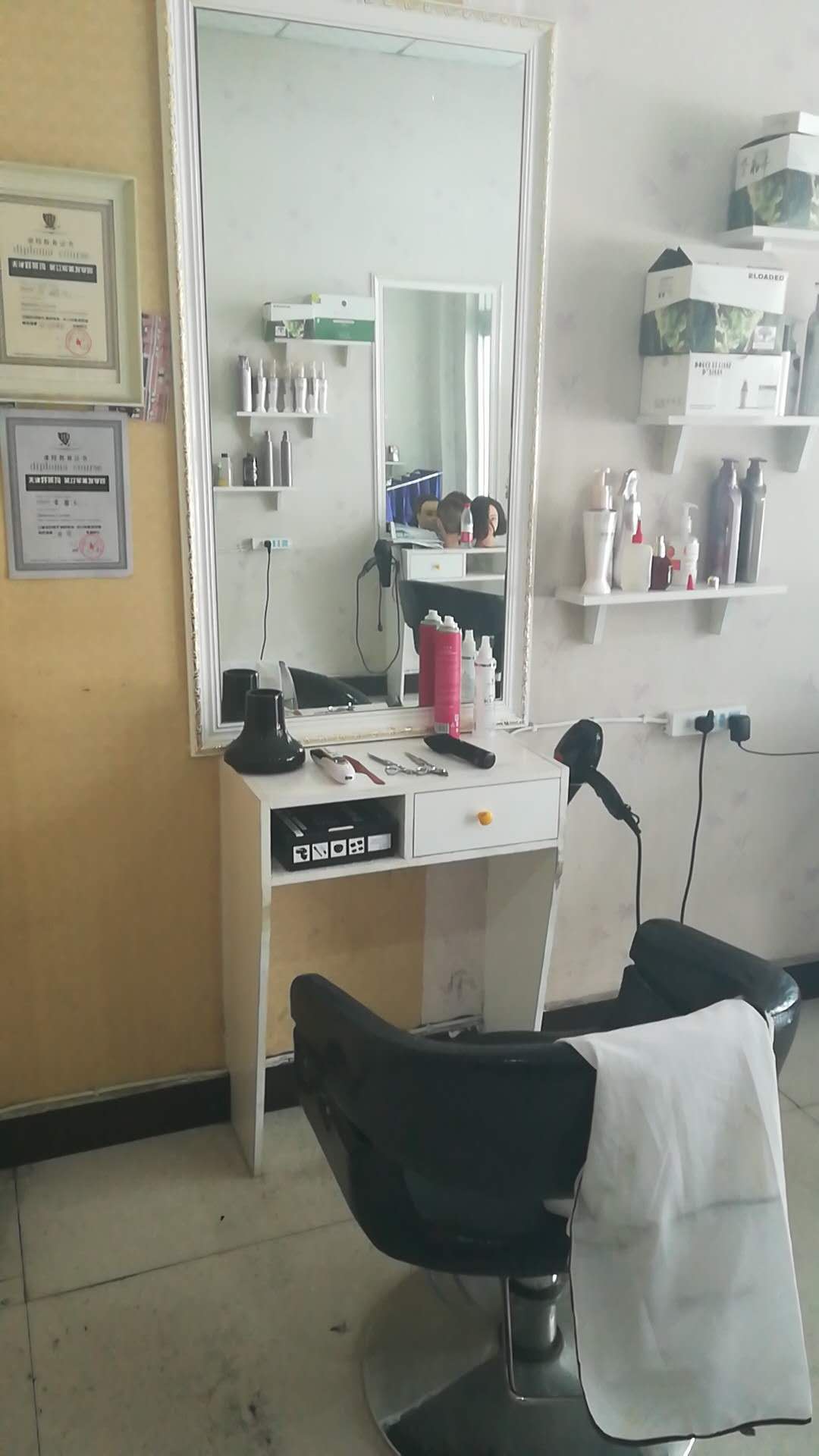 ������Ƹ