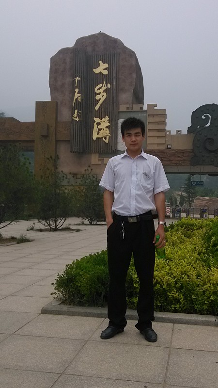 ���ˣ����鲻�ں���ǰʲô��