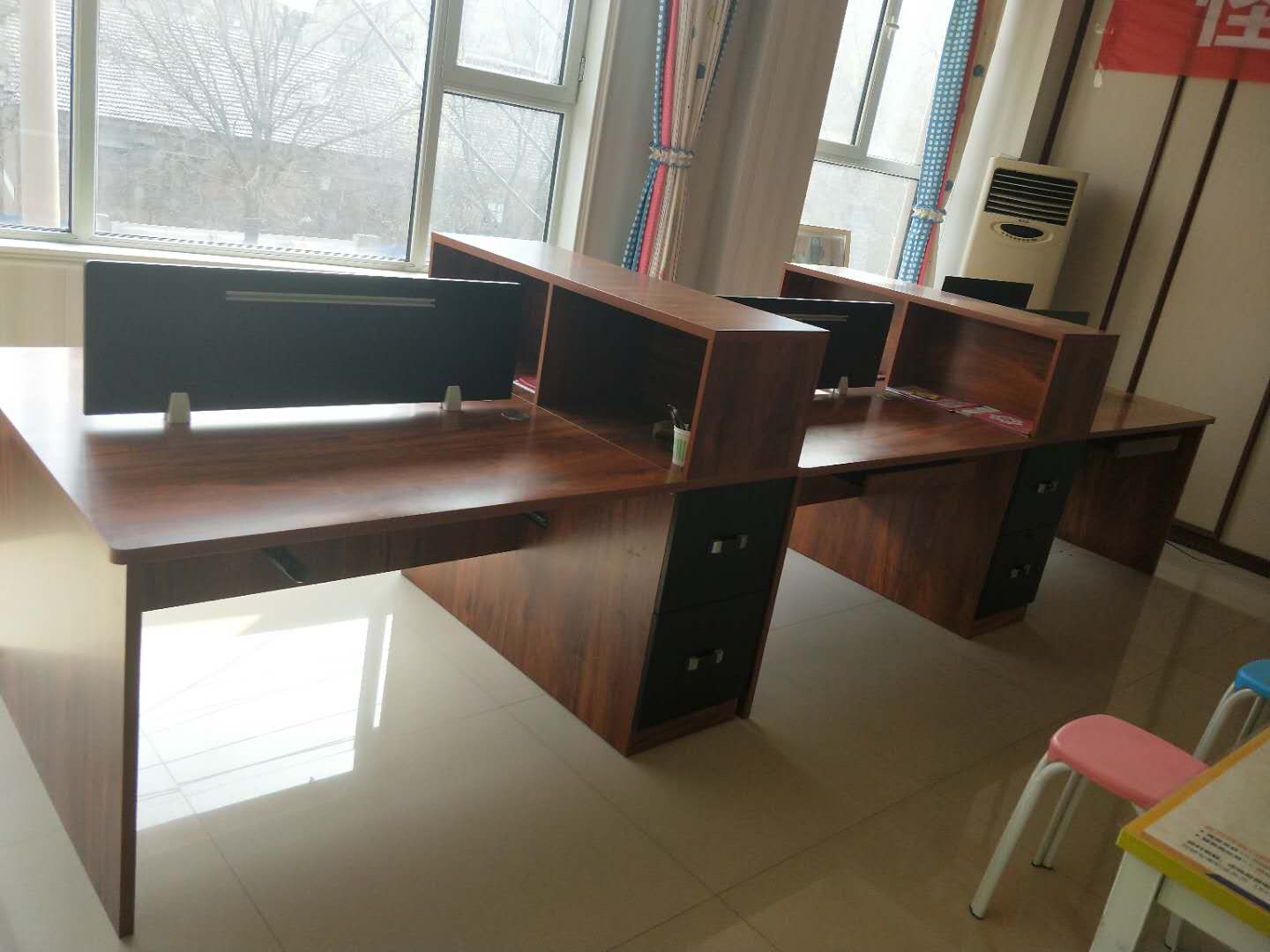 ���۰칫��