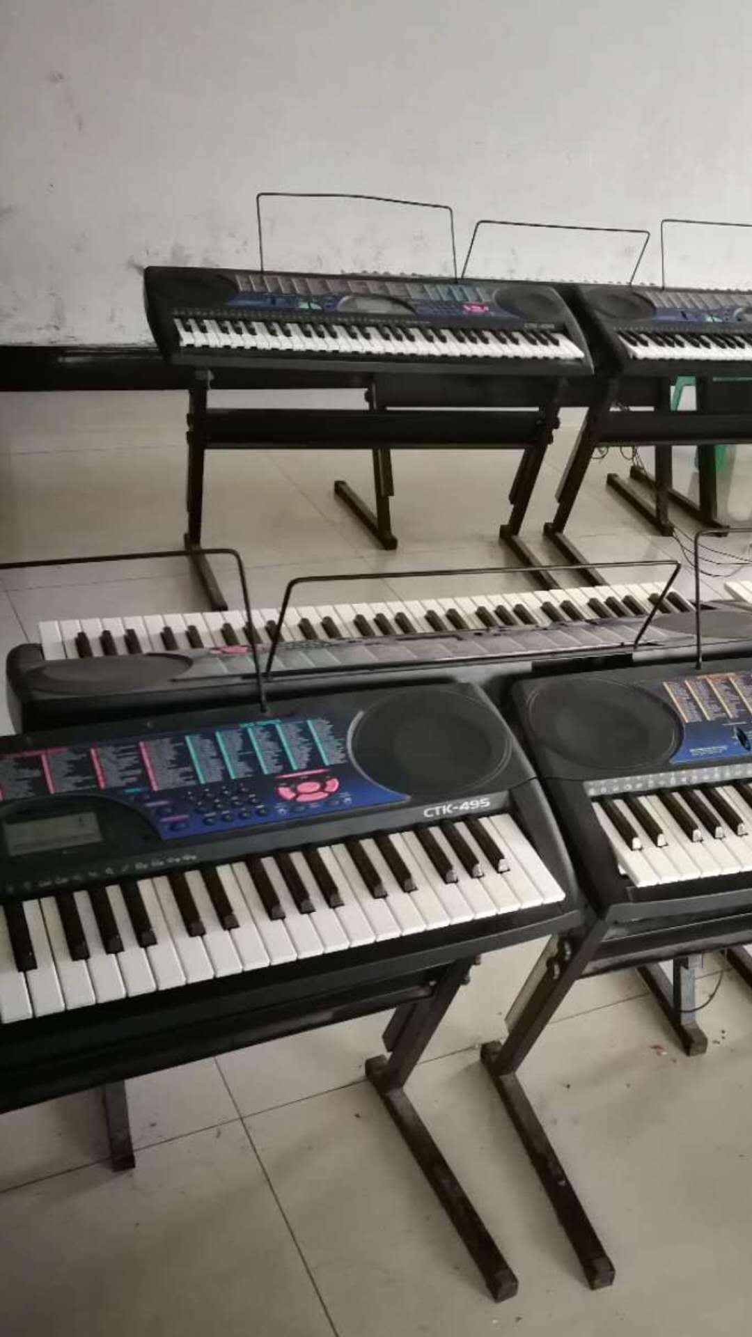 ���۶��ֵ�����