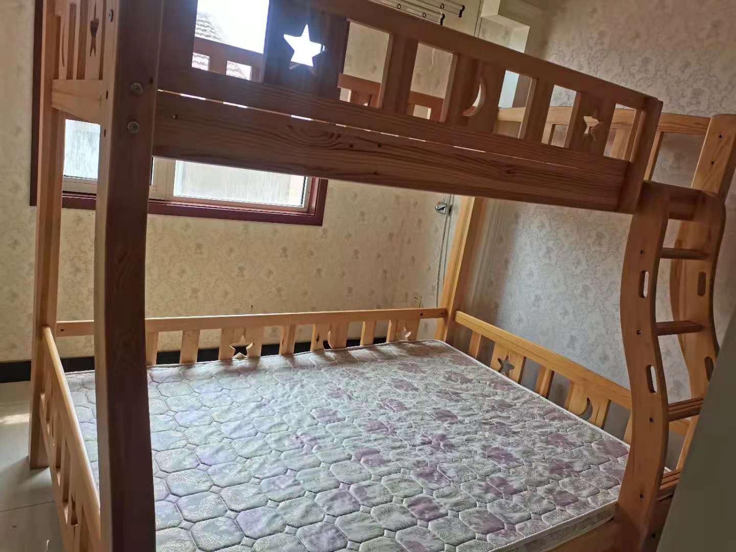 �ͼ۳�����ĸ��