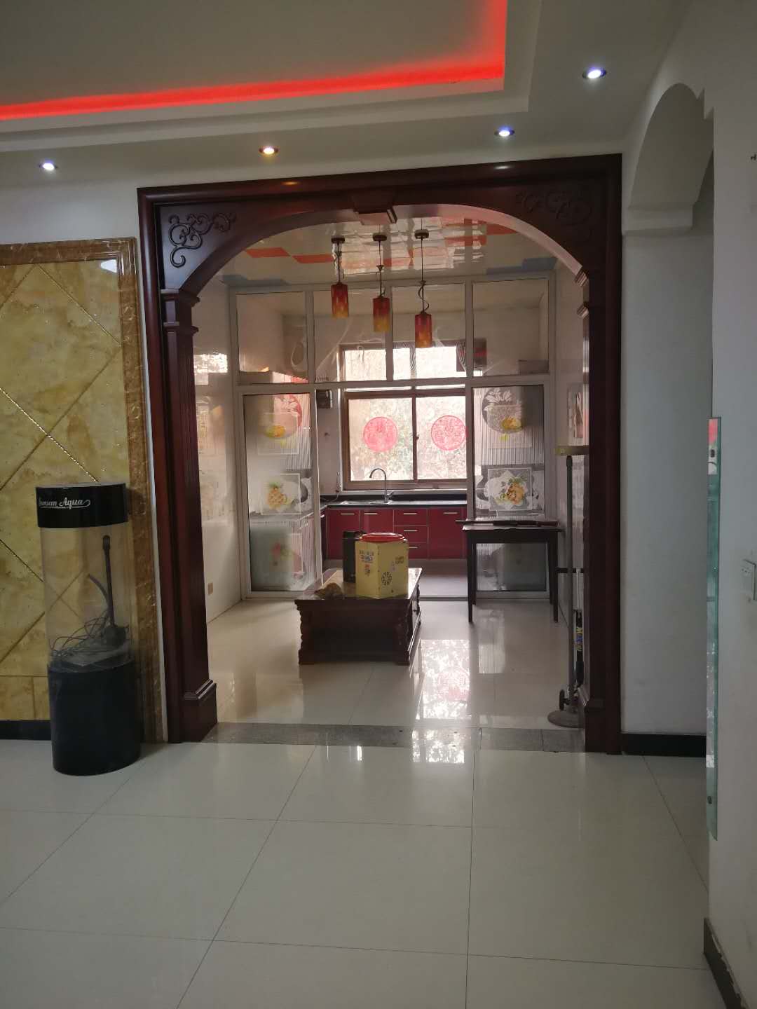 �׺׹�԰������¥Сѧ�Թ���װ�µ�Ԫ¥����