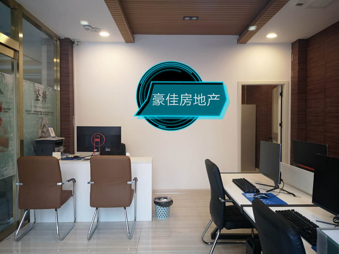 �䰲��Ƹ����������