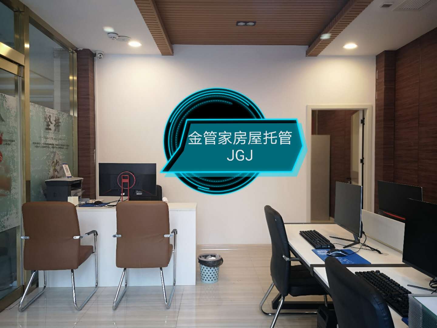 ��ܼҷ�������Ƹ��Ӣ��